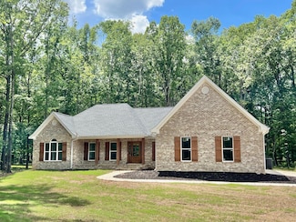 190 Densbrook Ln, Starkville, MS 39759