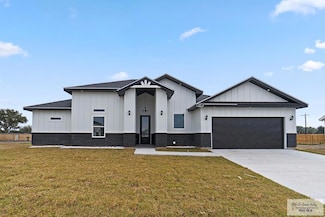 847 Beanka Dr, La Feria, TX 78559
