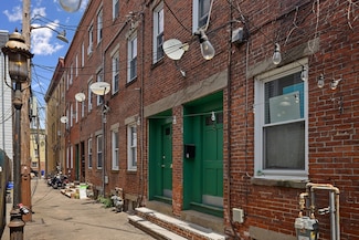 3 4 5 Wilbur Ct, Boston, MA 02128
