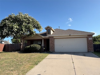 6069 Belmont Stakes Dr, Fort Worth, TX 76179