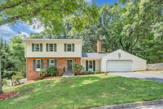 6115 Flamingo Dr, Roanoke, VA 24018