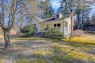 116 Greeley Lake Rd, Greeley, PA 18425