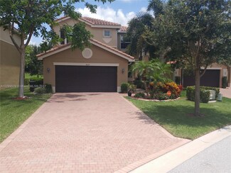 8355 Calabria Lakes Dr, Boynton Beach, FL 33473