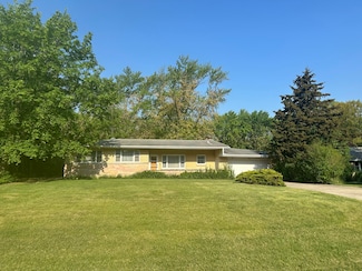 826 S Addison Rd, Bensenville, IL 60106