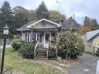 1264 Maple Lake Rd, Bridgeport, WV 26330