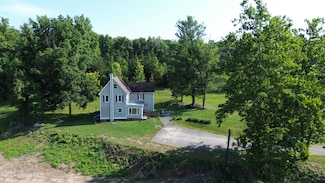 102 Kruger Rd, Selkirk, NY 12158