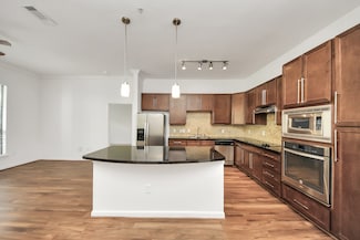 6363 San Felipe St Unit 208, Houston, TX 77057