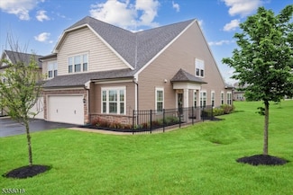 2 Farella Rd, Flemington, NJ 08822