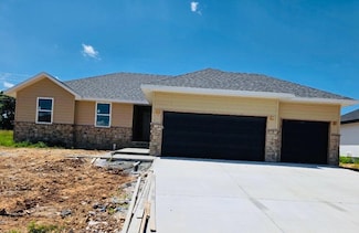 921 S Deerfield Ct, Wilson A Township, MO 65807