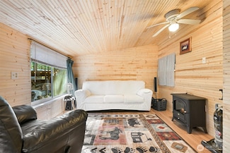 1189 Exit Rd, Maple Falls, WA 98266