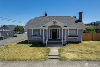 815 S Oak St, Port Angeles, WA 98362