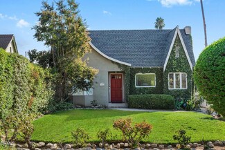 432 W Poppyfields Dr, Altadena, CA 91001
