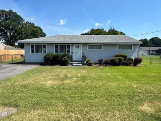 806 Wadena Rd, Chesapeake, VA 23320
