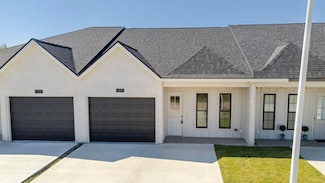 127 Emerson Dr, Houma, LA 70360