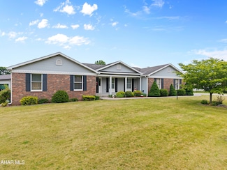 409 Tree Ln, Duncansville, PA 16635