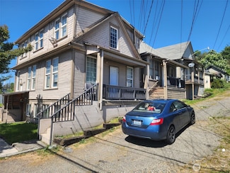 1637 Center St, Tacoma, WA 98409