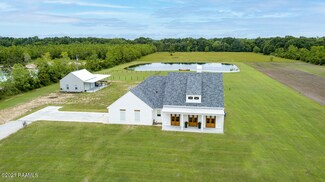 1310 Rue Des Babineaux, Scott, LA 70583