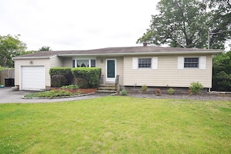 24 Rodney Ave, Islip Terrace, NY 11752