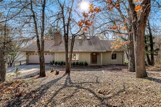 18 Heather Cir, Bella Vista, AR 72715