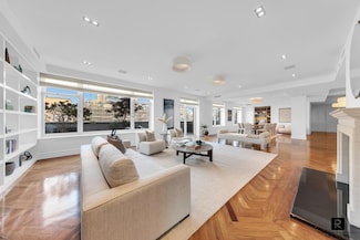 535 W End Ave Unit 16, New York, NY 10024