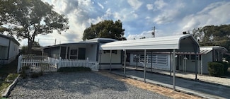 15 Rose Ln, Mount Dora, FL 32757