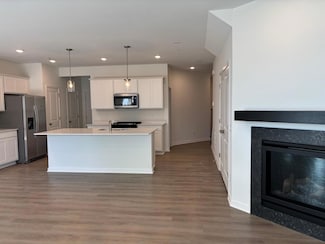 1727 Hauer Trail, Shakopee, MN 55379