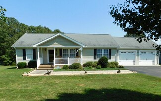 462 Gilford Rd, Wirtz, VA 24184