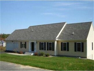 6 Pine St, Townsend, MA 01469