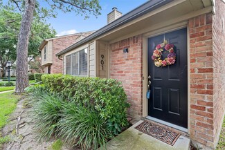 901 Memorial Village Dr Unit 65, Houston, TX 77024