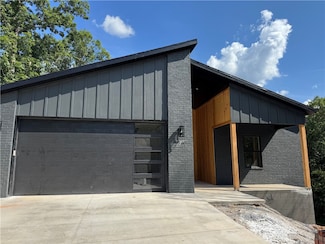 7 Consett Ln, Bella Vista, AR 72714