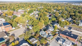 3621 SW 3rd St, Des Moines, IA 50315