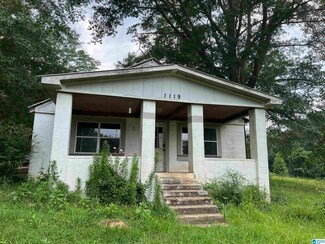 1119 County Park Ln, Talladega, AL 35160