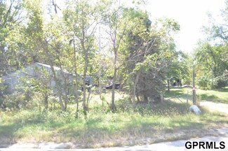28233 W Maple Rd, Waterloo, NE 68069