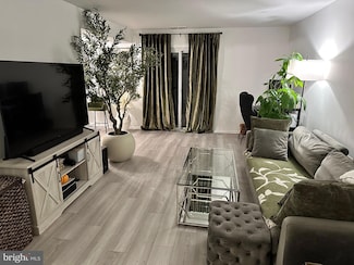 103 Shannon Dr, North Wales, PA 19454