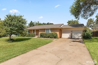 4512 Westward Dr, Wichita Falls, TX 76308