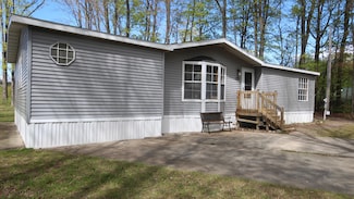 120 Lorna Ln, Roscommon, MI 48653
