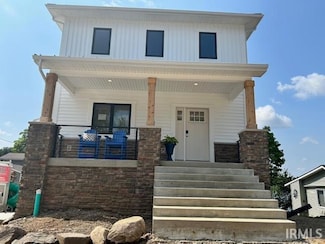 1498 N Shore Dr, Rome City, IN 46784