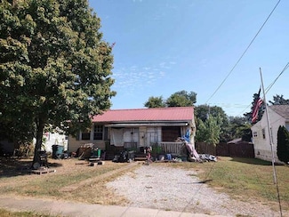 604 N Hook St, Tuscumbia, AL 35674