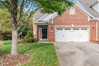 106 Queensbury Dr, Winston Salem, NC 27127