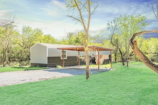 12 Meadow Pond Ct, Bridgeport, TX 76426