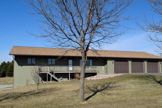 1947 150th Ave, Russell, MN 56169
