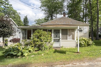 9 Sarah Ln, Standish, ME 04084