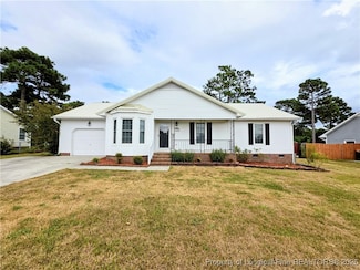 3426 Masters Dr, Hope Mills, NC 28348