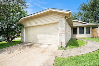 16226 Alden Ridge Dr, Houston, TX 77053