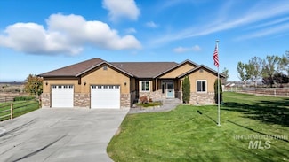 4477 Silver Lakes Ct, Buhl, ID 83316