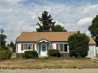 517 E 1st Ave, Plentywood, MT 59254