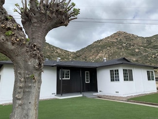 13508 Willow Rd, Lakeside, CA 92040