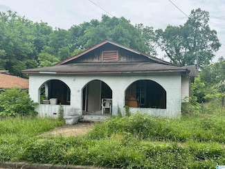 213 61st St, Fairfield, AL 35064