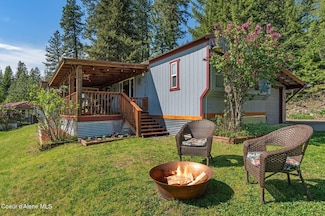 302 School Rd Unit 18, Hope, ID 83836