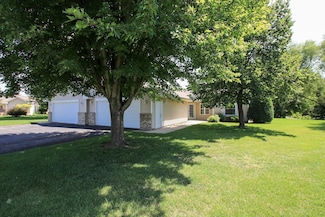 841 Greensview Ct NW, Hutchinson, MN 55350